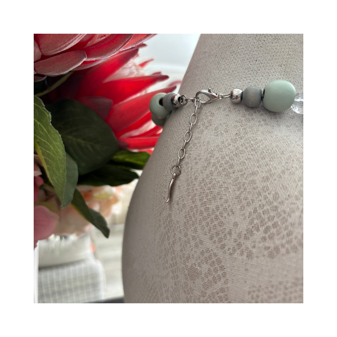 Bulky Necklace Grey green