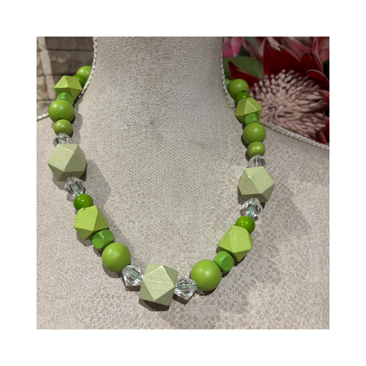 Bulky Necklace Bright Green