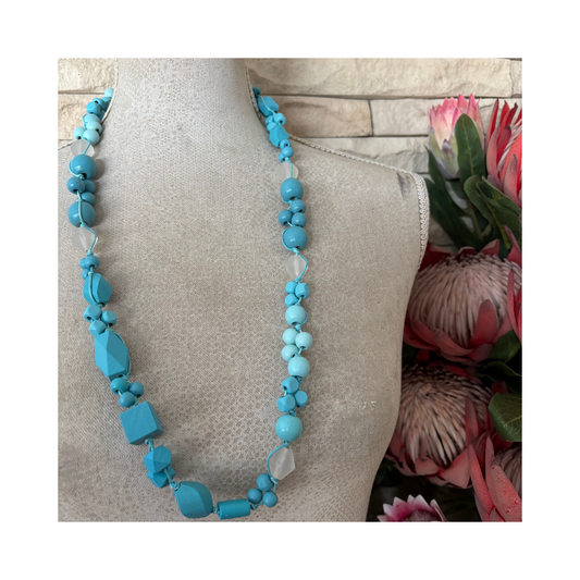 Necklace Knotted with Turquoise Beads