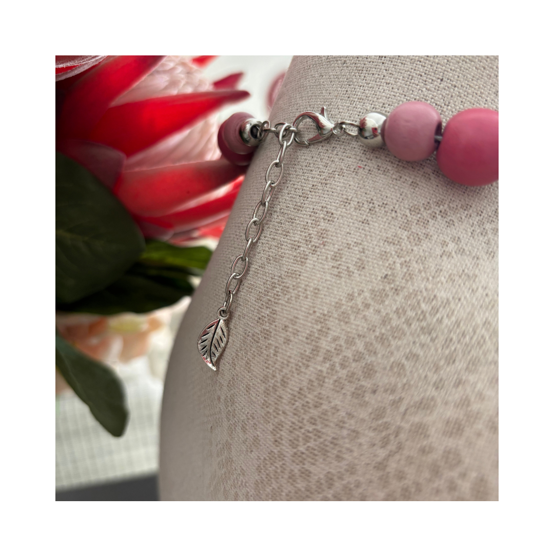 Bulky Necklace Mauve and Pearl
